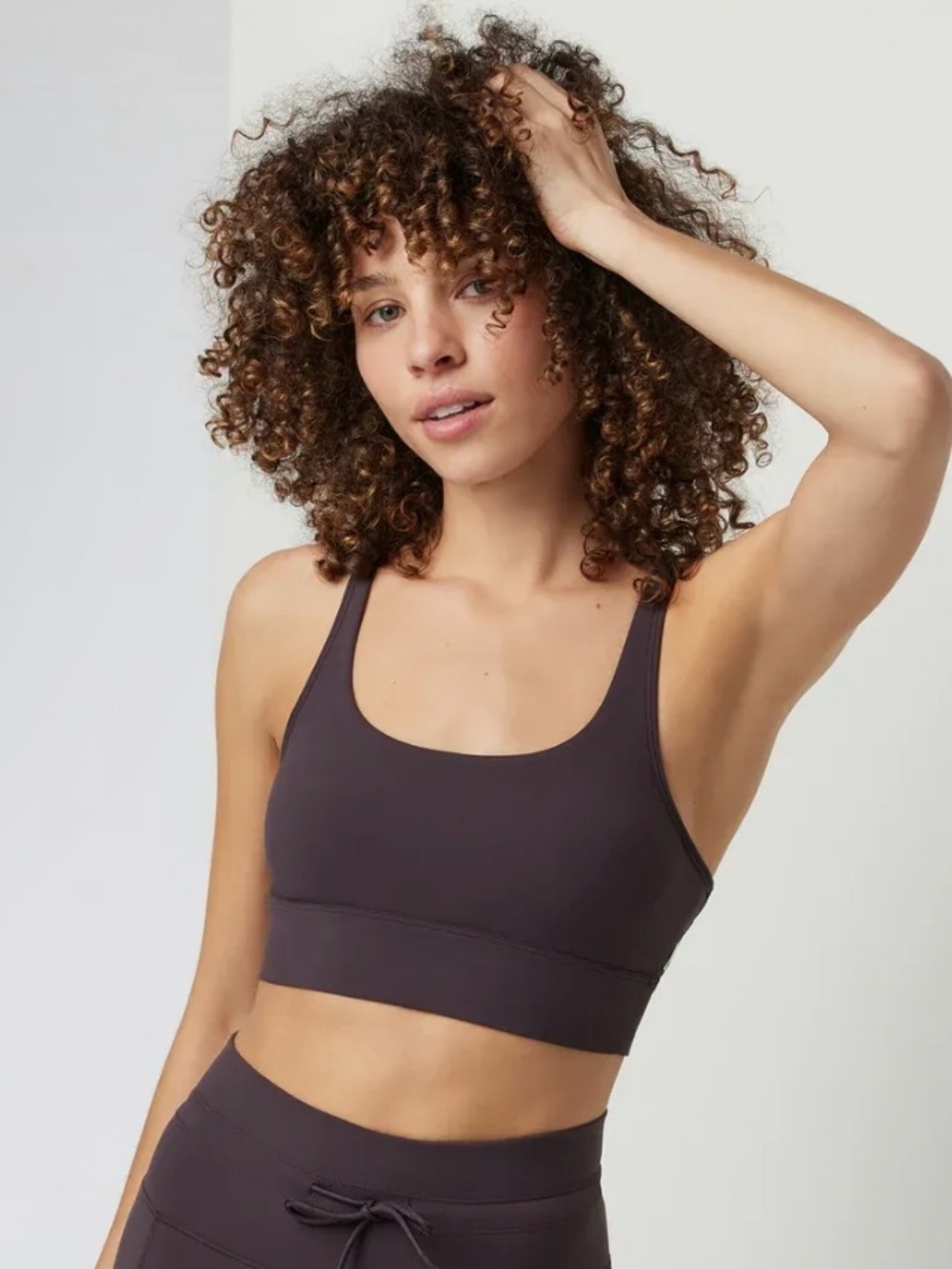 Vuori “Women's Yosemite Longline Bra-Sangria”